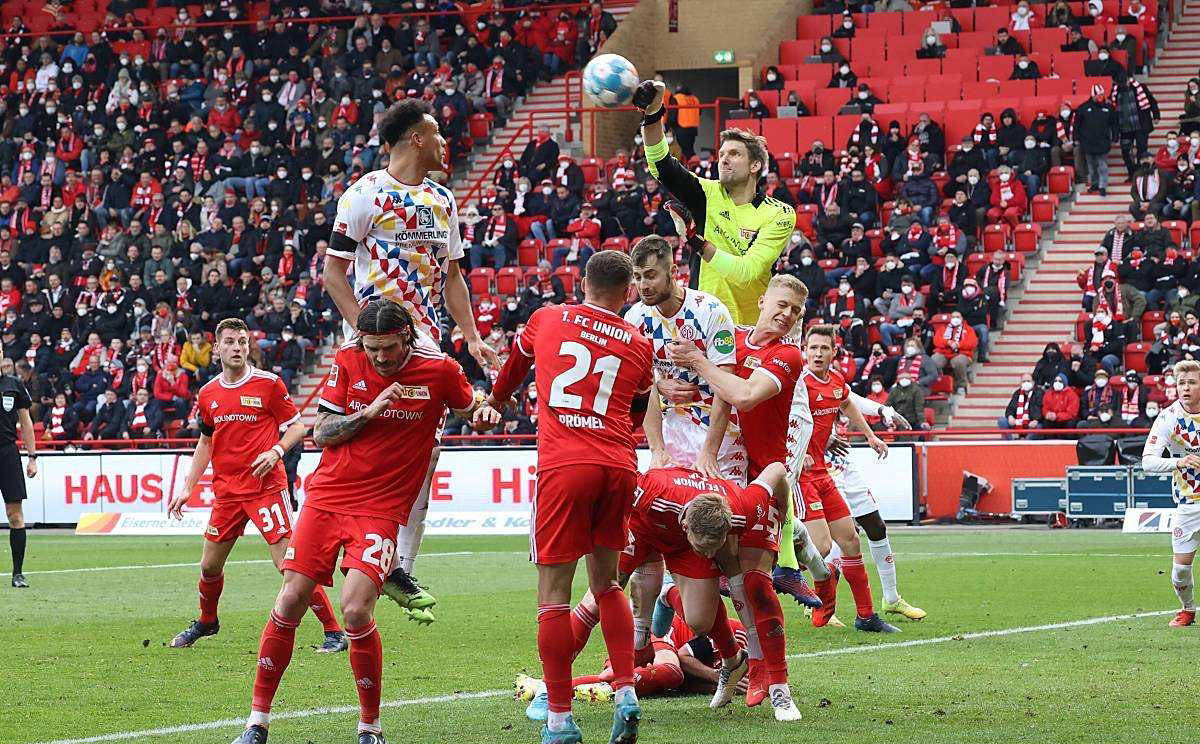 包含霍芬海姆客场较量获得惊险胜利的词条 包含霍芬海姆客场较量获得惊险胜利的词条