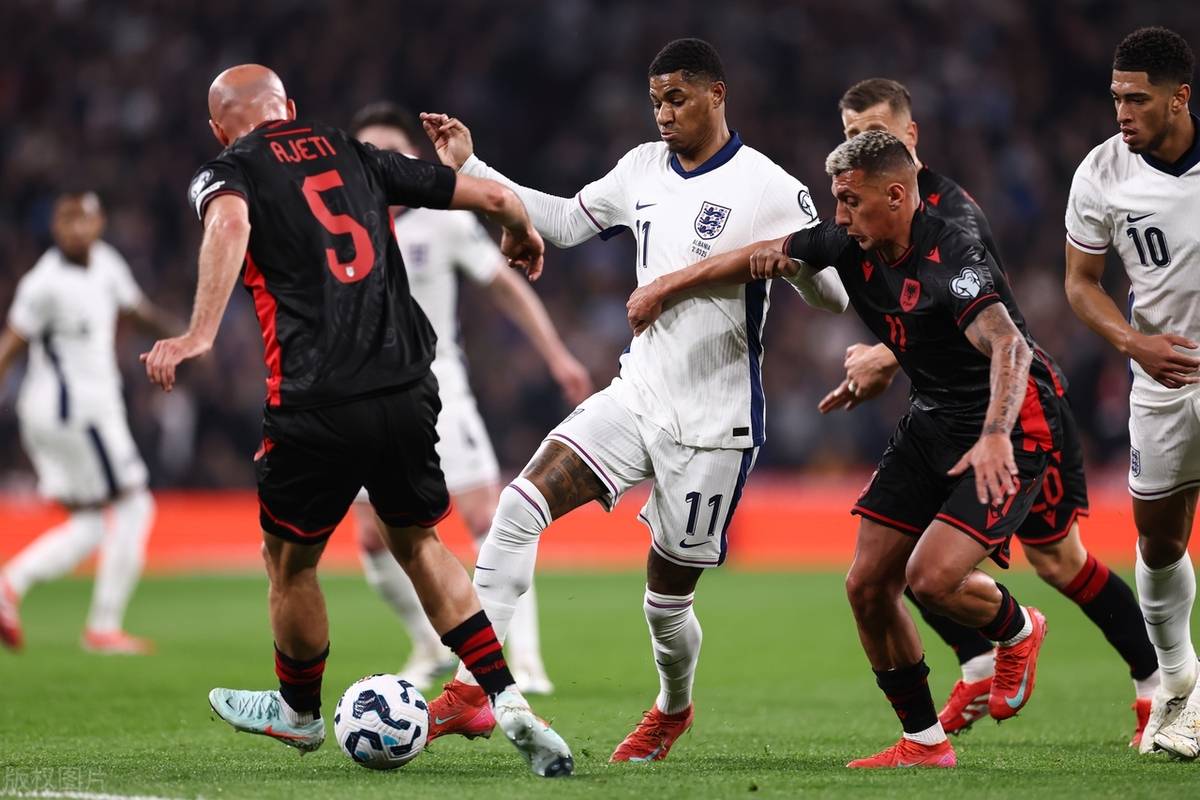 阿尔巴尼亚队爆冷获胜,引发热议 阿尔巴尼亚队爆冷获胜,引发热议