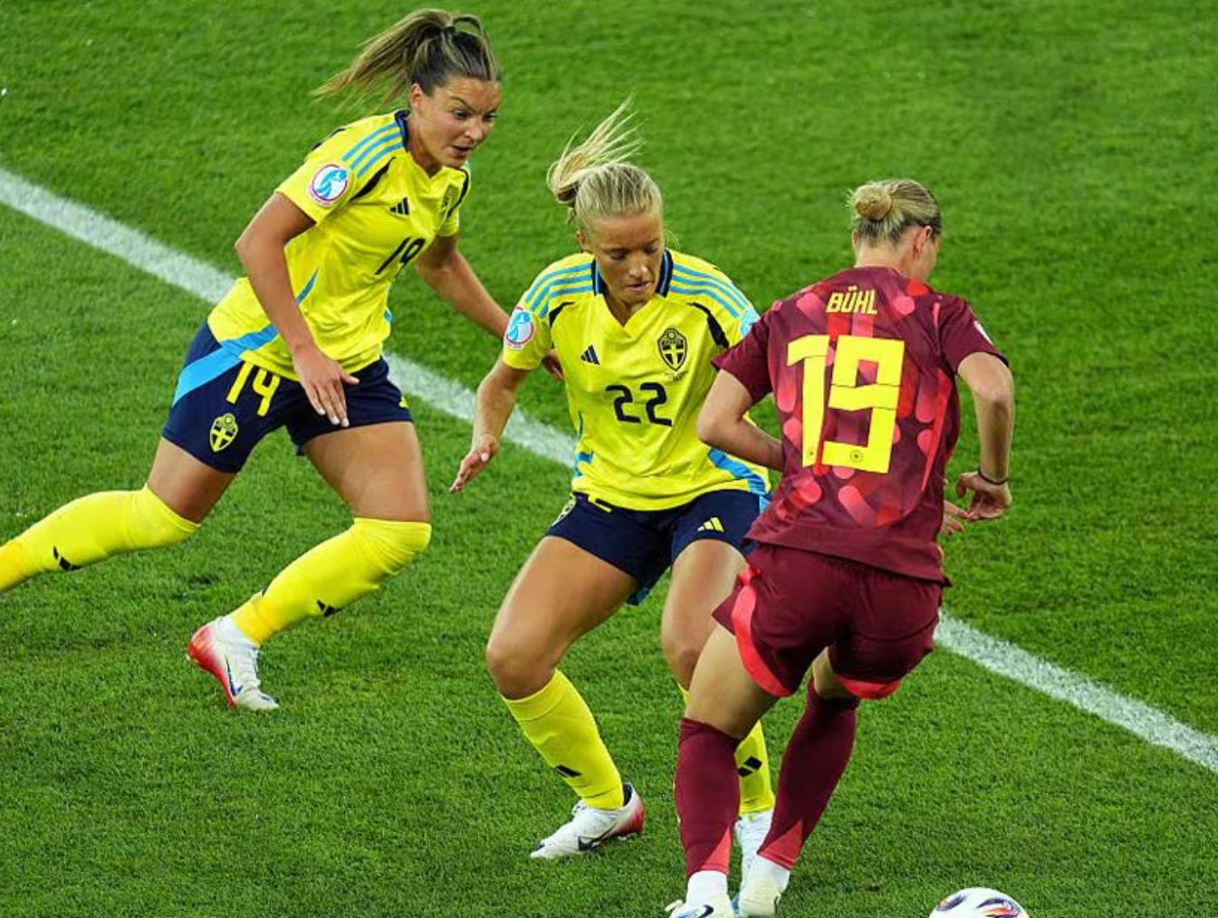 星空体育网页版入口-瑞典备战女足欧洲锦标赛，加强实力训练的简单介绍