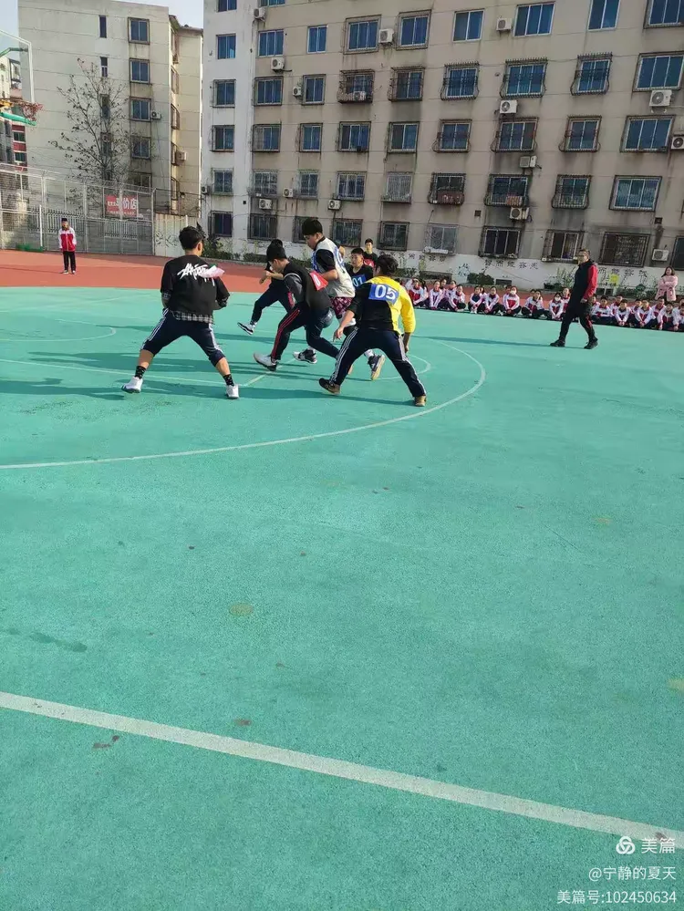 包含强壮队伍决战一触即发，惊心动魄的词条